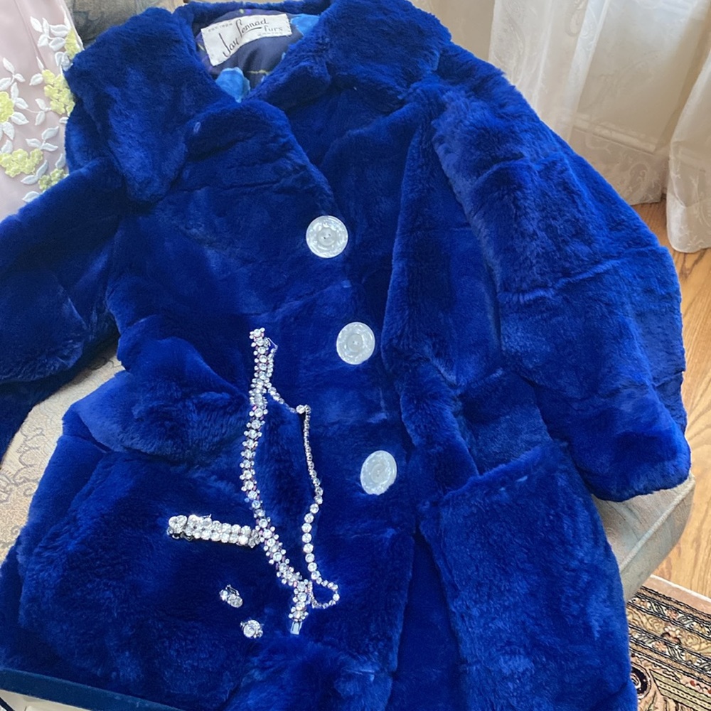 MOVIE STAR Coat - Picture 13 of 13